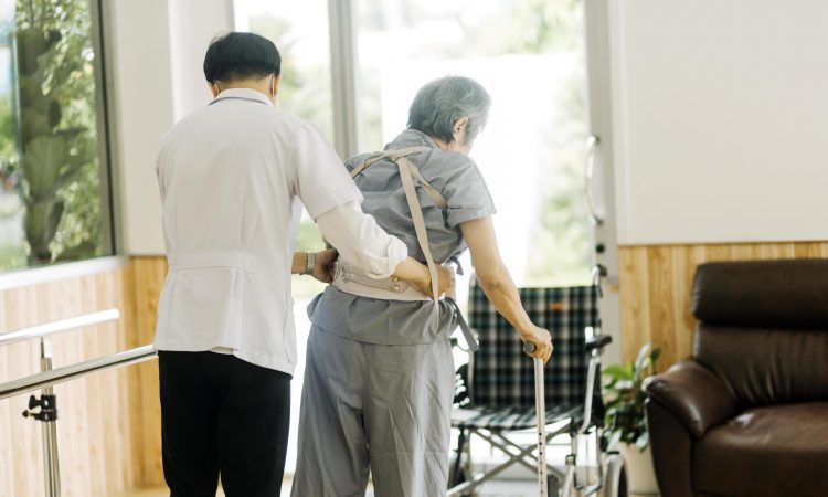ศูนย์ดูแลผู้สูงอายุ สุราษฎร์ธานี - 1