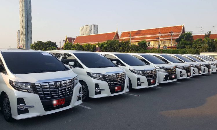 เช่ารถตู้อัลพาร์ด Alphard ที่ไหนดี - 1