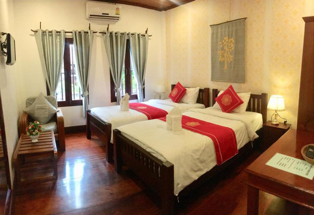 10 ที่พักหลวงพระบาง สปป.ลาว เมืองมรดกโลก จุดท่องเที่ยวเมืองเก่าที่น่าสนใจ 11 Pangkham Lodge Hotel ที่พักหลวงพระบาง ราคามาตรฐาน สไตล์ห้องพักร่วมสมัยให้เลือกจอง