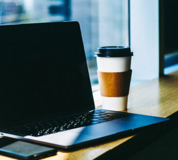 โน๊ตบุ๊คทำงาน ยี่ห้อไหนดี - 1