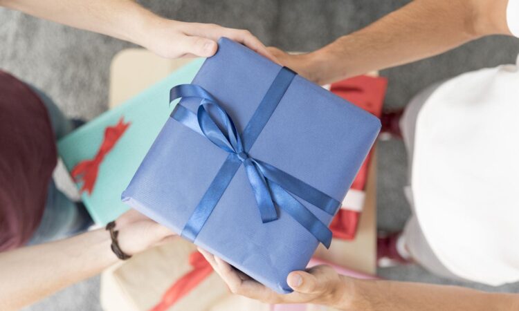 What is a good housewarming gift