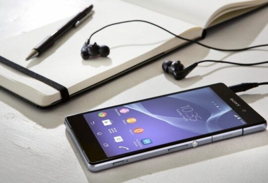 Which mobile phone model is good for students