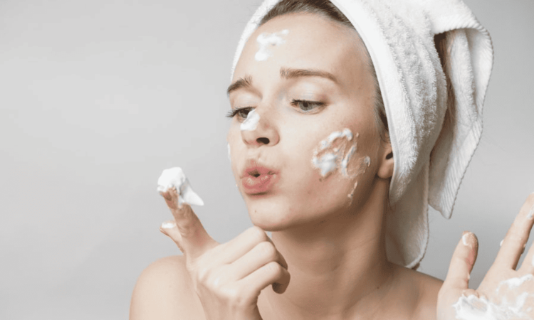 โฟมล้างหน้า ผู้หญิง ยี่ห้อไหนดี แห่งปี 2025 - 1