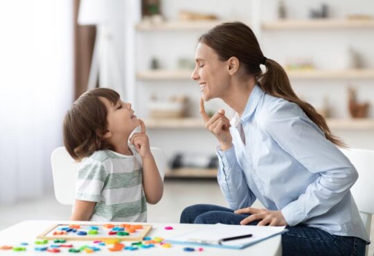 คลินิกกระตุ้นพัฒนาการ ฝึกพูด ที่ไหนดี - 1