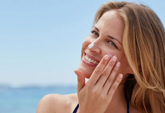 10 ครีมกันแดดทาหน้า ยี่ห้อไหนดี - 1